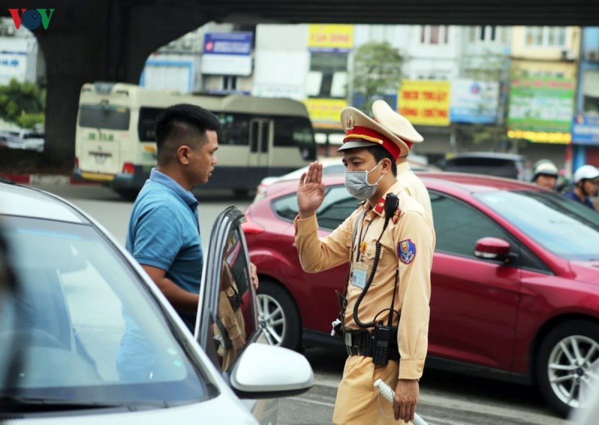 Từ 01/3, người vi phạm giao thông nộp phạt trực tuyến như thế nào?